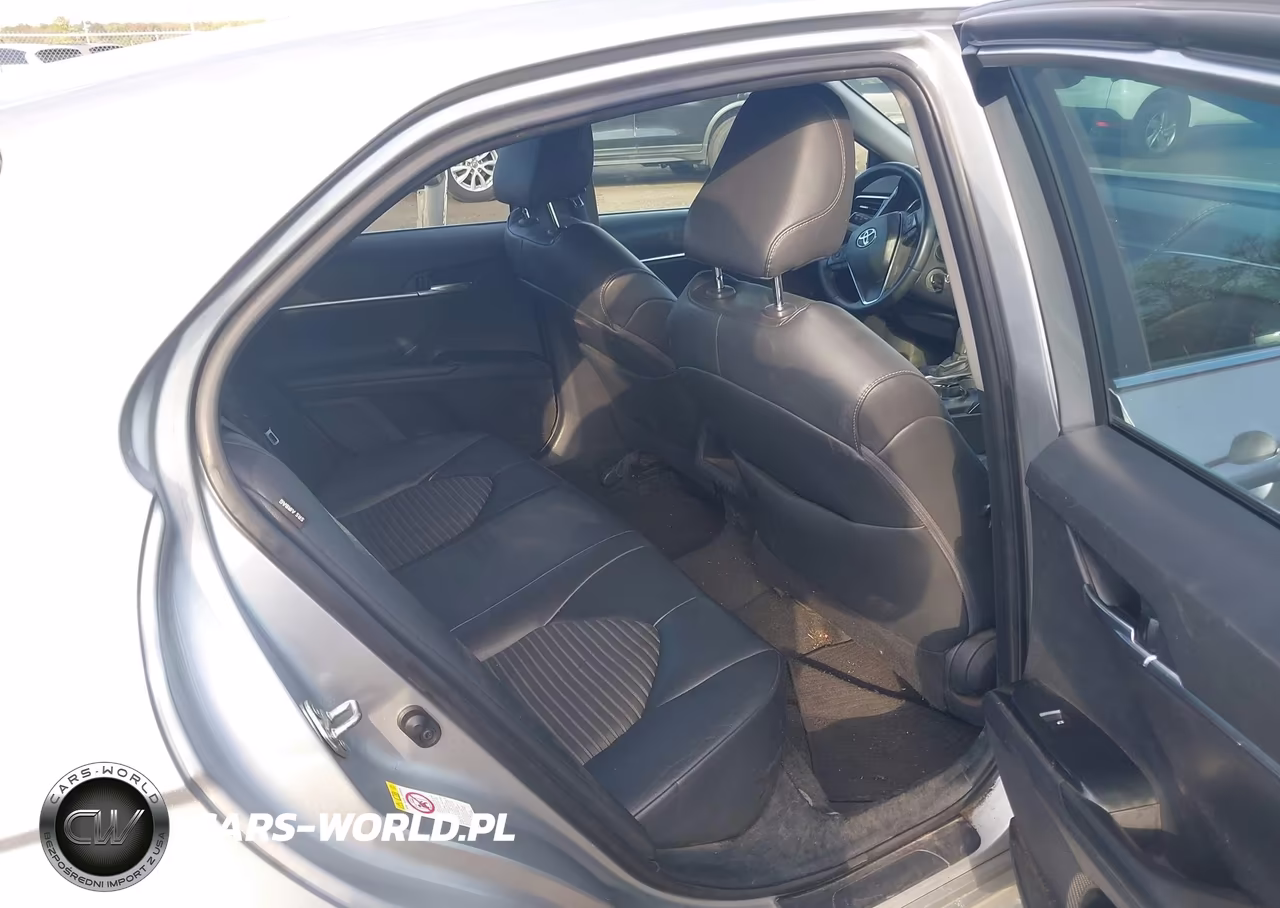 2018 Toyota Camry Se VIN:4T1B11HK2JU088668 - 8