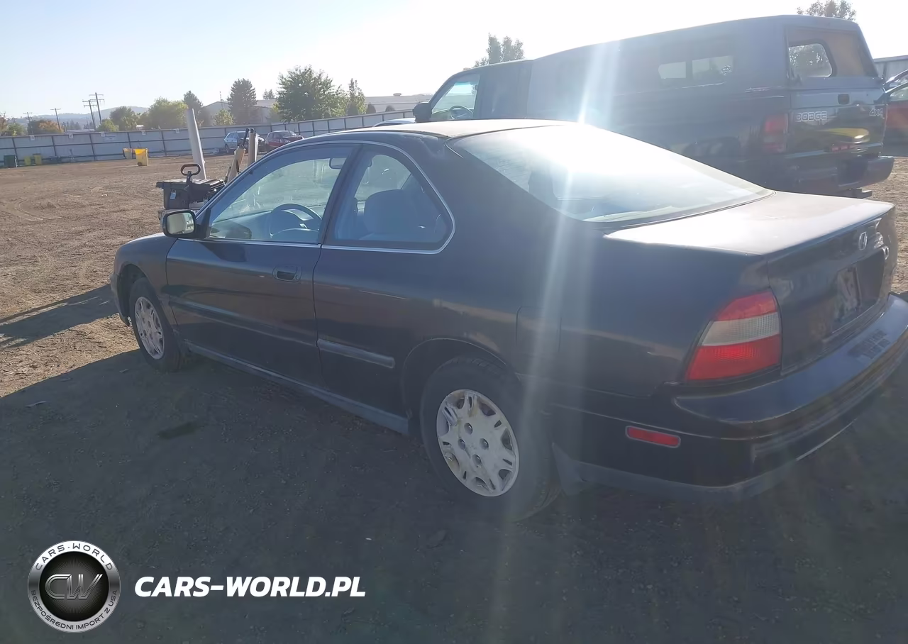 1995 Honda Accord Lx VIN:1HGCD7137SA016231 - 3