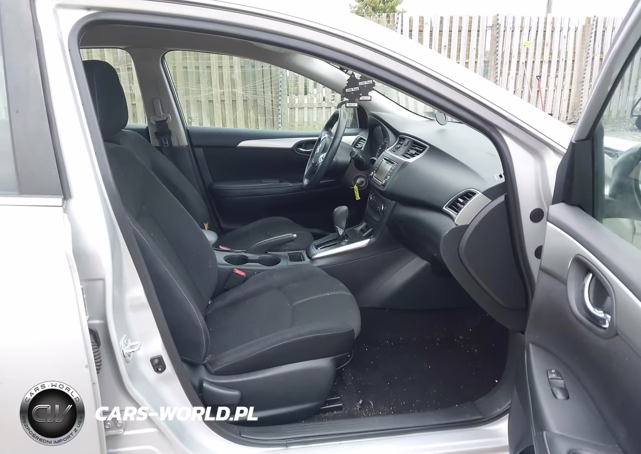 2018 Nissan Sentra S VIN:3N1AB7AP2JY245704 - 5