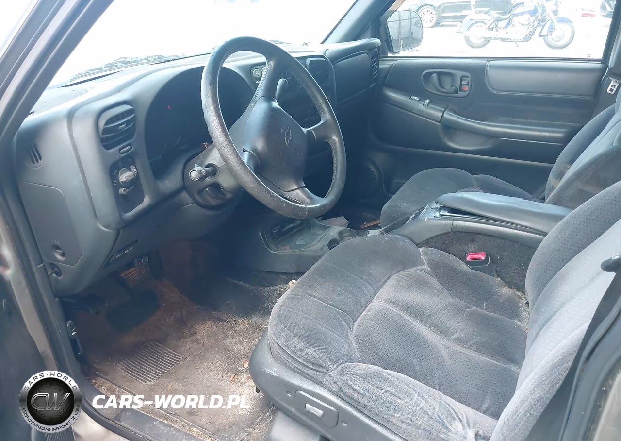 2000 Chevrolet Blazer Lt VIN:1GNDT13W4Y2256325 - 5