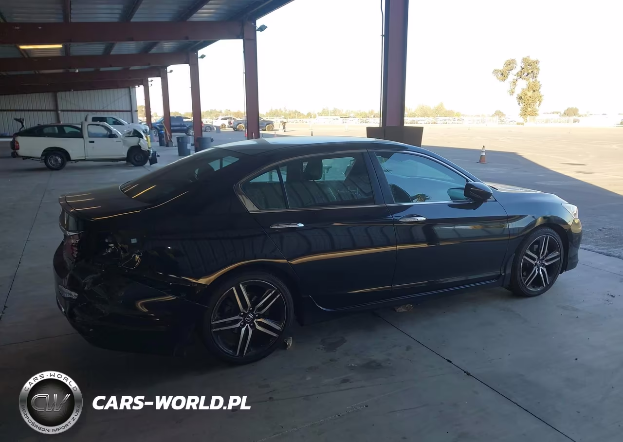 2017 Honda Accord Sport VIN:1HGCR2F53HA174346 - 14