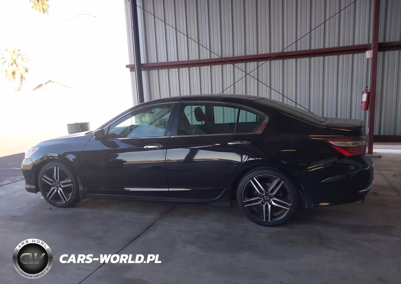 2017 Honda Accord Sport VIN:1HGCR2F53HA174346 - 15