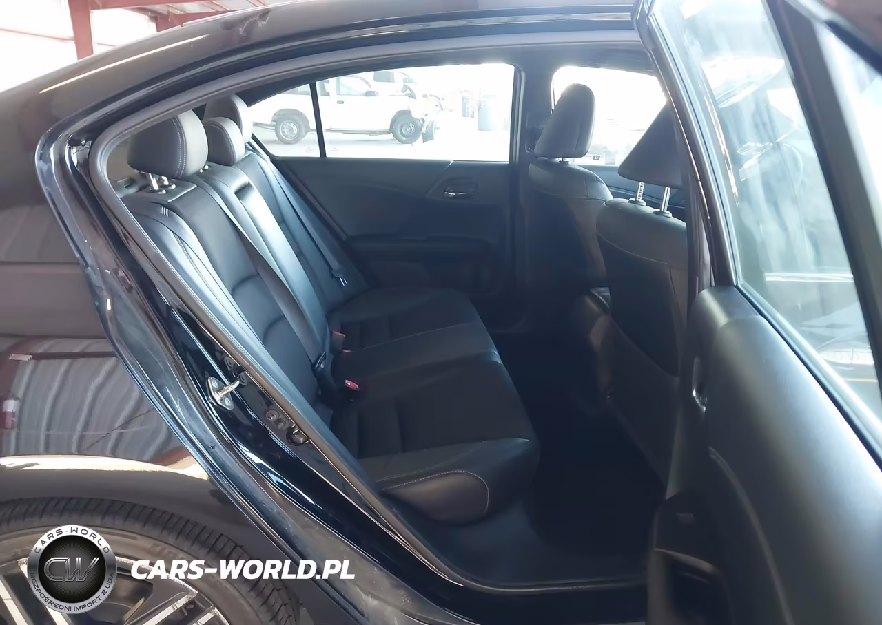 2017 Honda Accord Sport VIN:1HGCR2F53HA174346 - 8