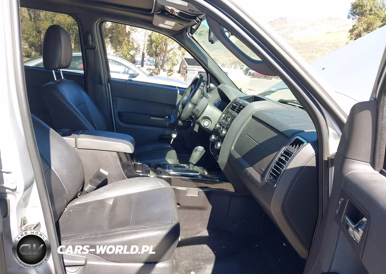 2010 Ford Escape Limited VIN:1FMCU0EG5AKB64403 - 5