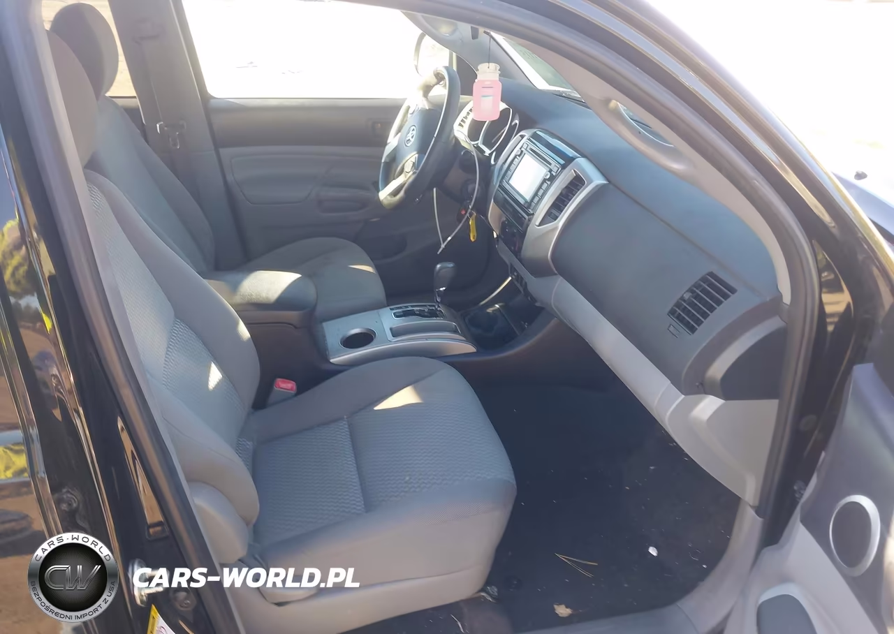 2015 Toyota Tacoma VIN:5TFJX4CN1FX068368 - 5