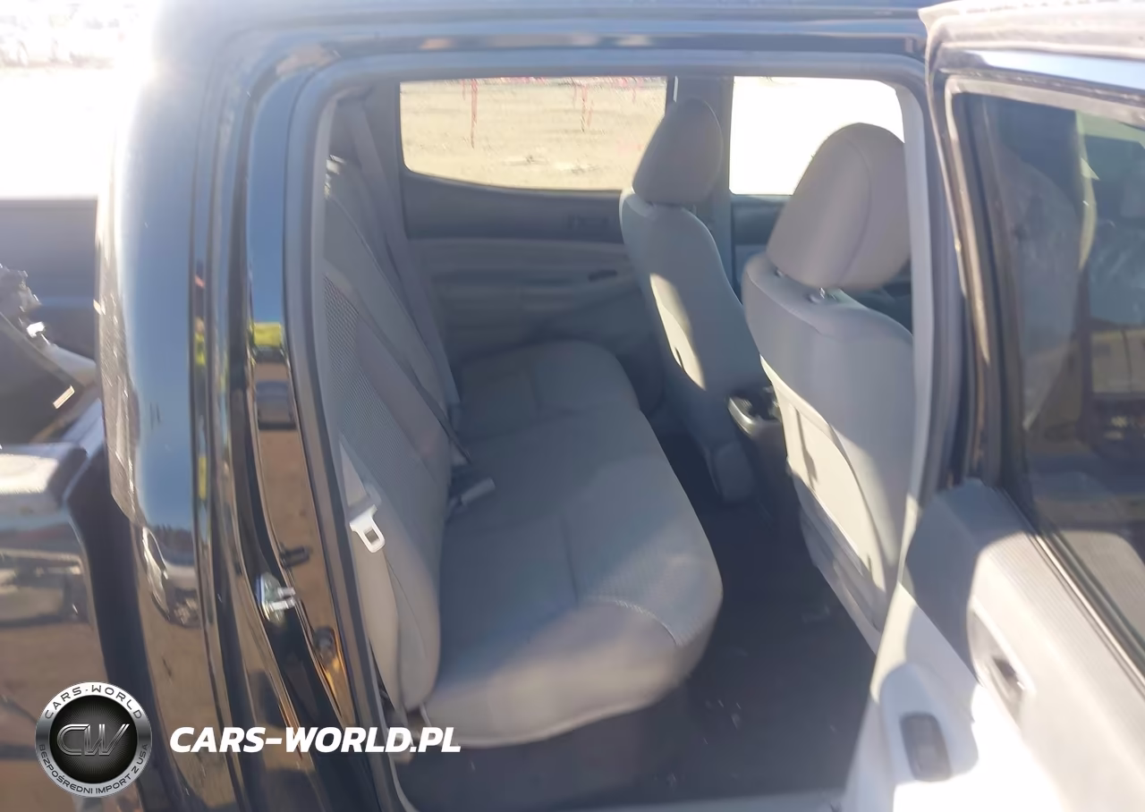 2015 Toyota Tacoma VIN:5TFJX4CN1FX068368 - 8