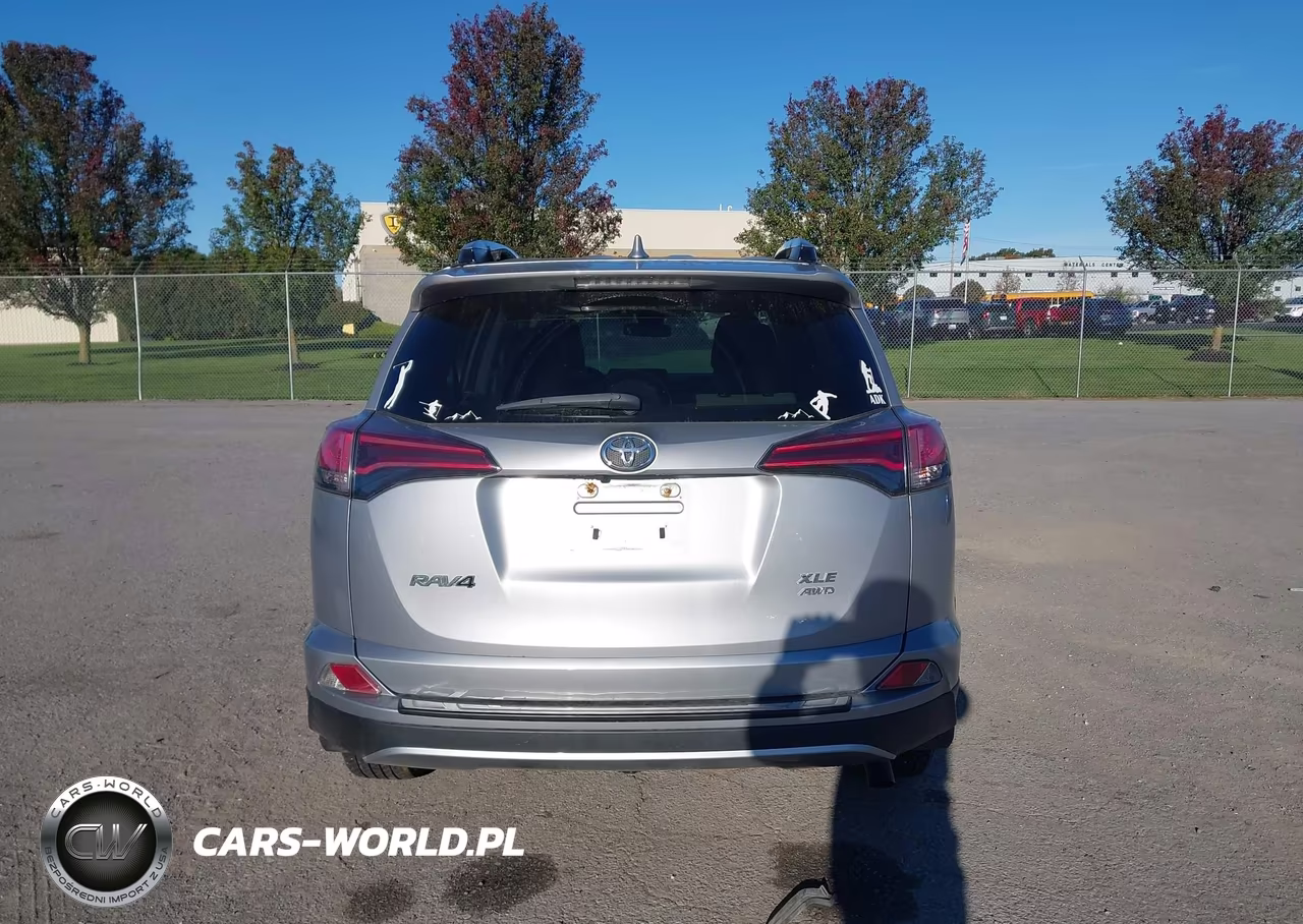 2018 Toyota Rav4 Xle VIN:JTMRFREV7JD227937 - 16
