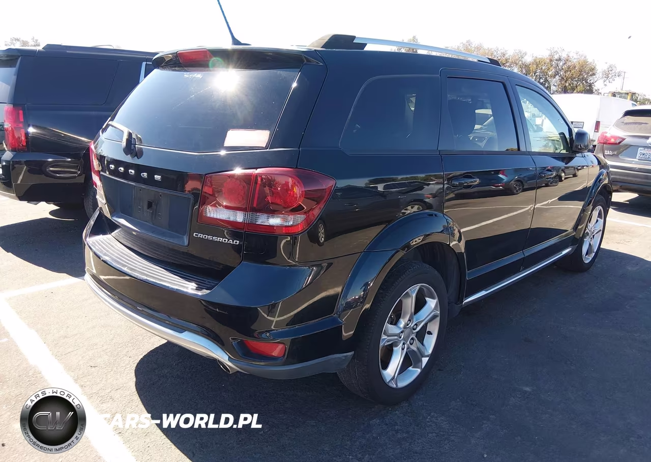 2017 Dodge Journey Crossroad VIN:3C4PDCGG6HT581798 - 4