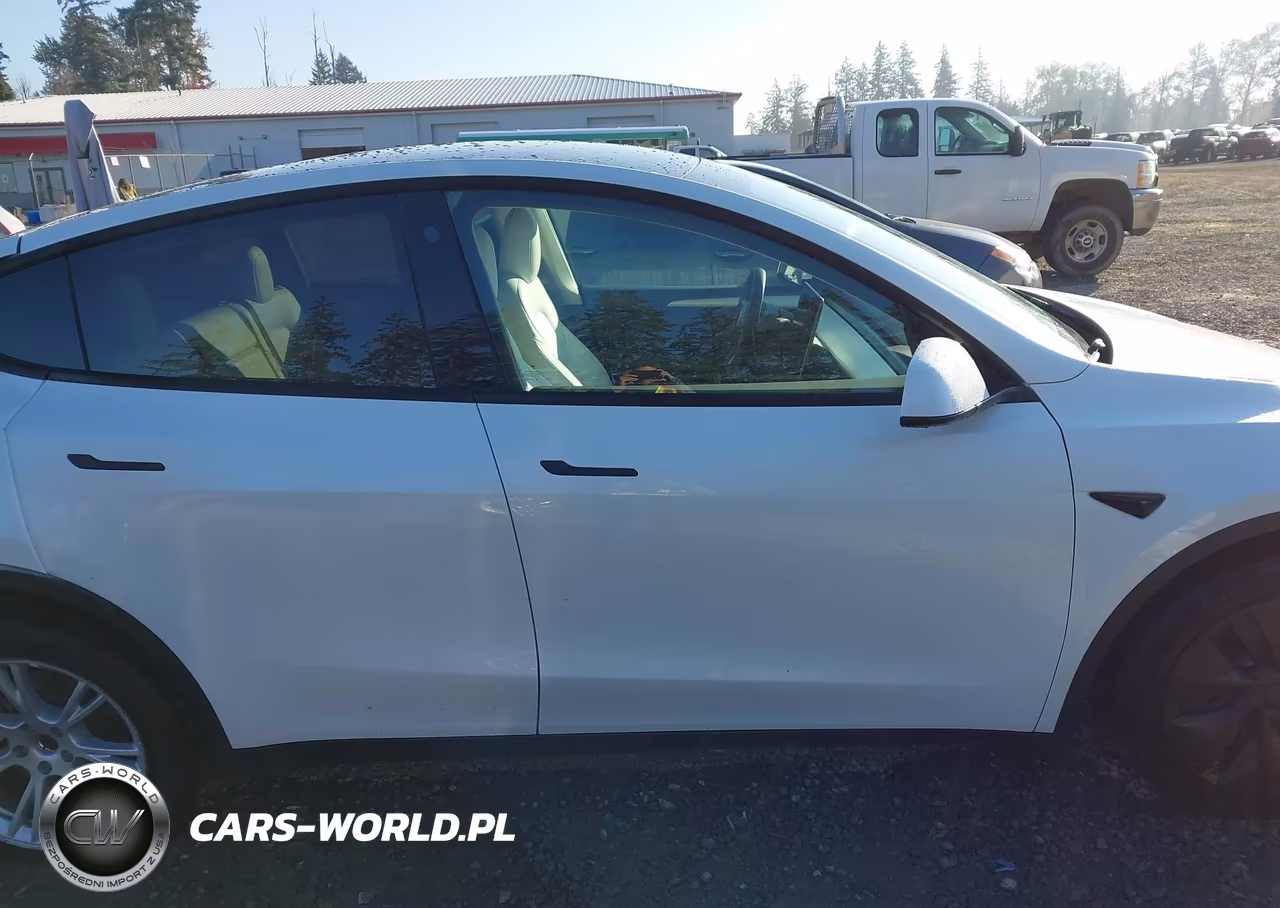 2023 Tesla Model Y Awd-Long Range Dual Motor All-Wheel Drive VIN:7SAYGDEE2PF586757 - 14