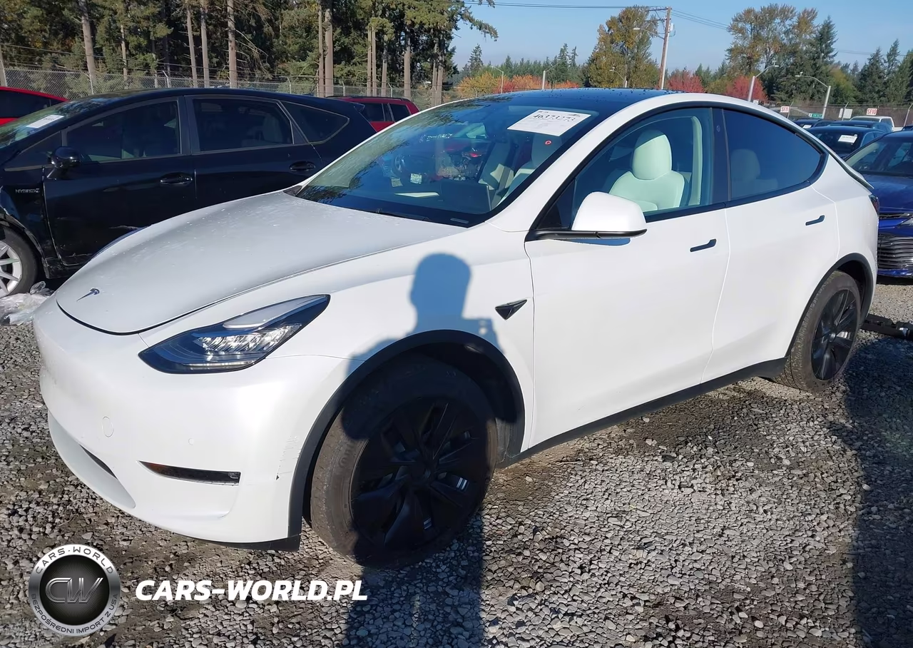 2023 Tesla Model Y Awd-Long Range Dual Motor All-Wheel Drive VIN:7SAYGDEE2PF586757 - 2