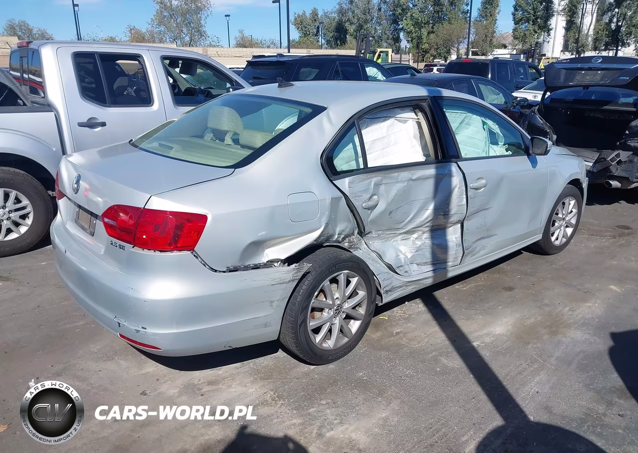 2011 Volkswagen Jetta 2.5L Se VIN:3VWDZ7AJ8BM331252 - 4