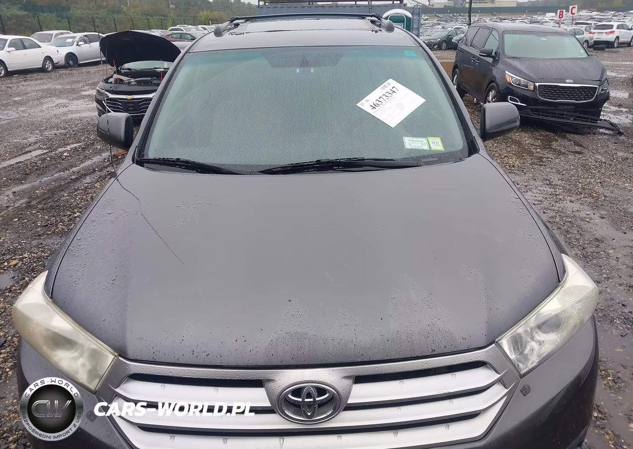 2011 Toyota Highlander Base V6 VIN:5TDBK3EH8BS066718 - 12