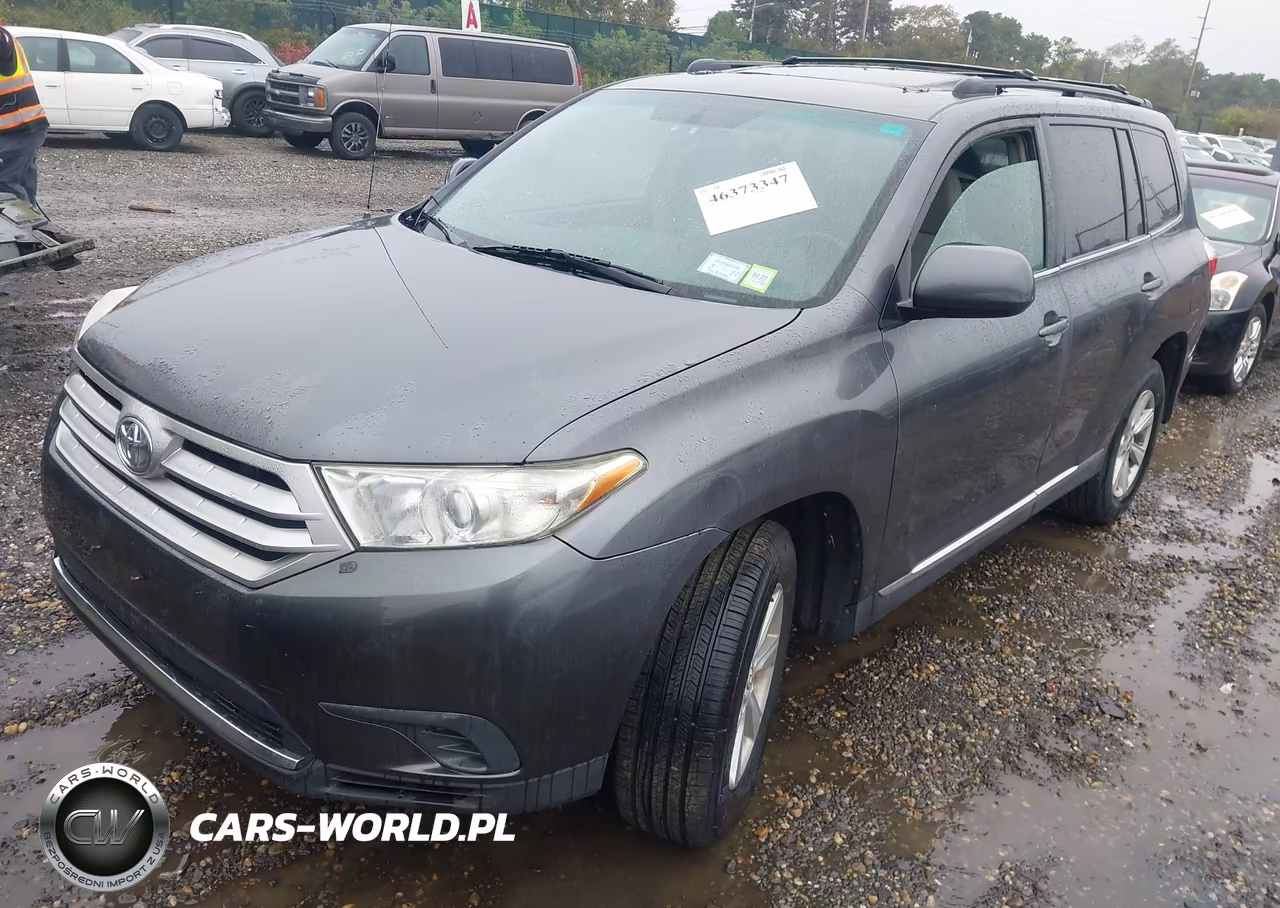 2011 Toyota Highlander Base V6 VIN:5TDBK3EH8BS066718 - 2
