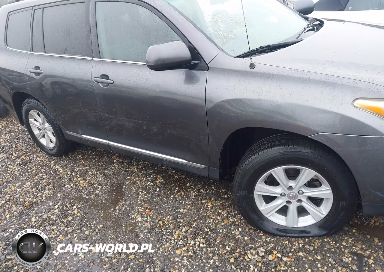 2011 Toyota Highlander Base V6 VIN:5TDBK3EH8BS066718 - 6