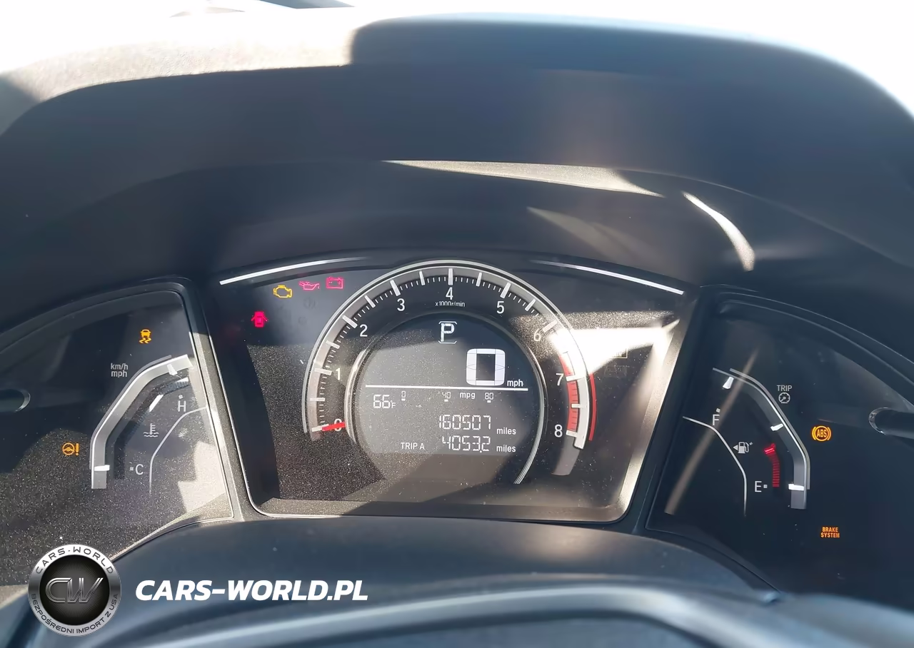 2018 Honda Civic Sport VIN:SHHFK7H49JU418708 - 15