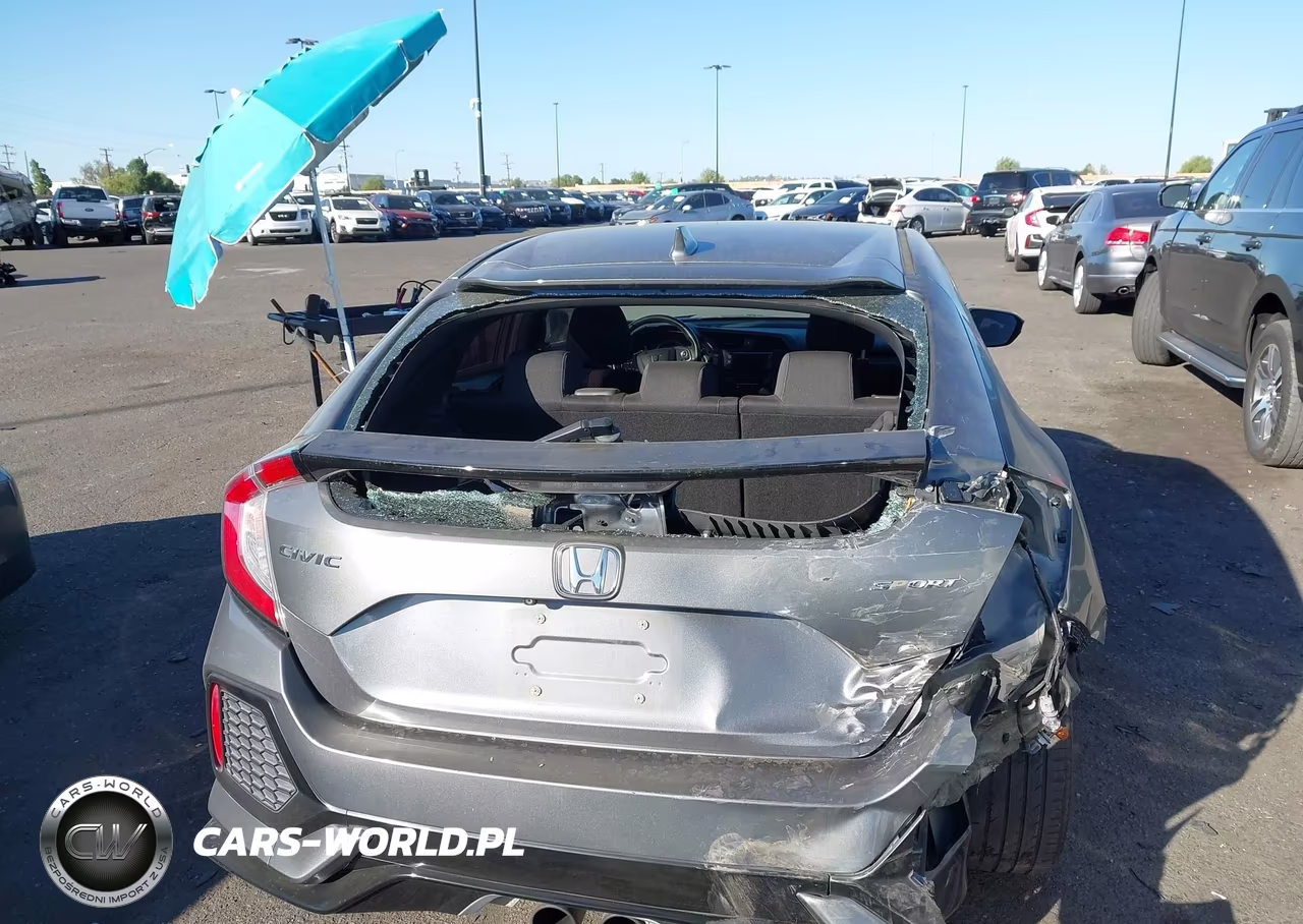 2018 Honda Civic Sport VIN:SHHFK7H49JU418708 - 16