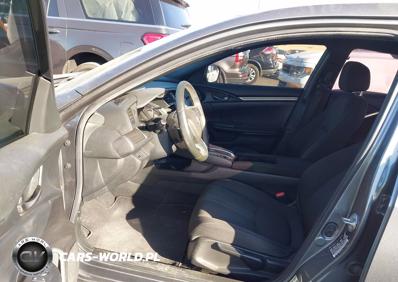 2018 Honda Civic Sport VIN:SHHFK7H49JU418708 - 5
