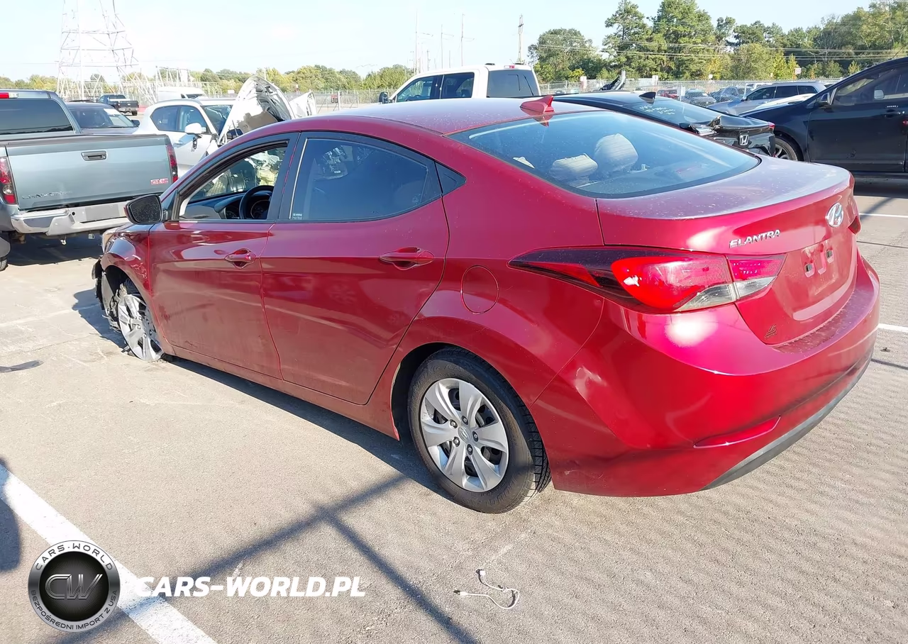 2016 HYUNDAI ELANTRA SE VIN:5NPDH4AE1GH683836 - 3