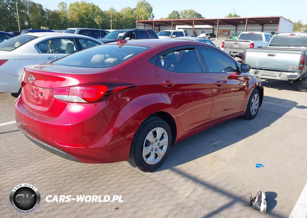 2016 HYUNDAI ELANTRA SE VIN:5NPDH4AE1GH683836 - 4