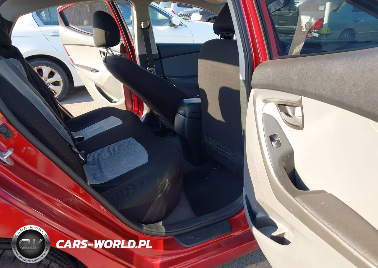 2016 HYUNDAI ELANTRA SE VIN:5NPDH4AE1GH683836 - 8