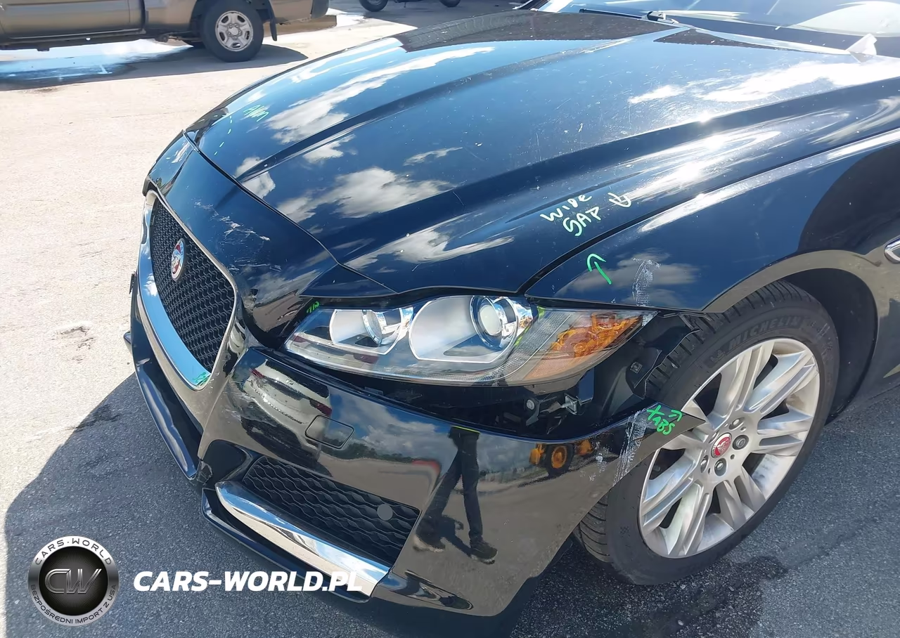 2017 Jaguar Xf 35T Premium VIN:SAJBD4BV4HCY35852 - 13