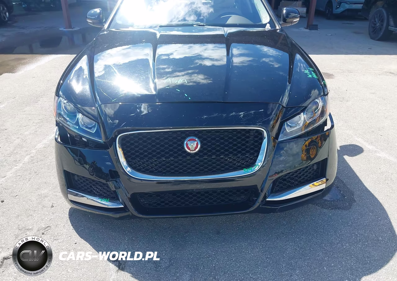 2017 Jaguar Xf 35T Premium VIN:SAJBD4BV4HCY35852 - 6