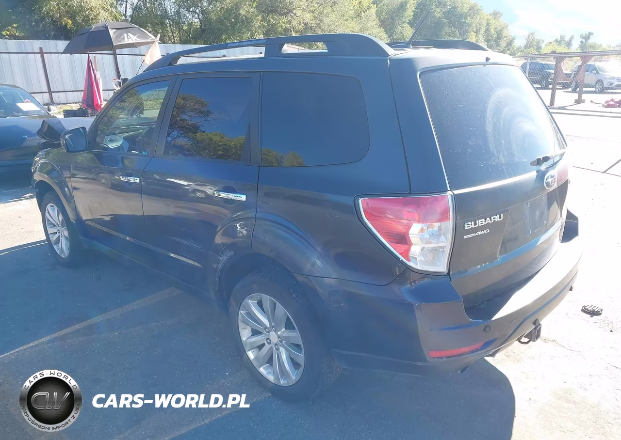 2011 Subaru Forester 2.5X Premium VIN:JF2SHADC3BH758092 - 3