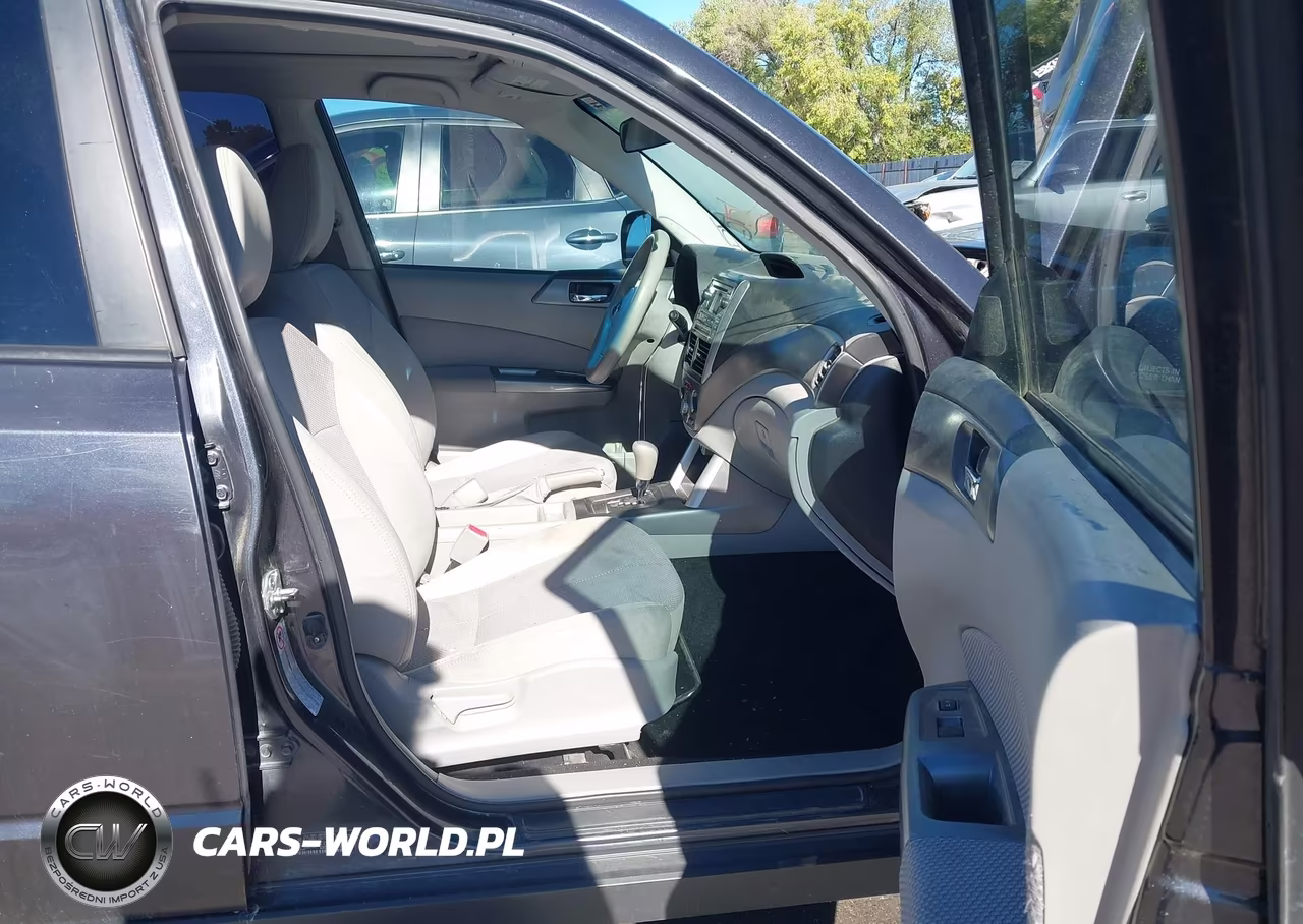 2011 Subaru Forester 2.5X Premium VIN:JF2SHADC3BH758092 - 5