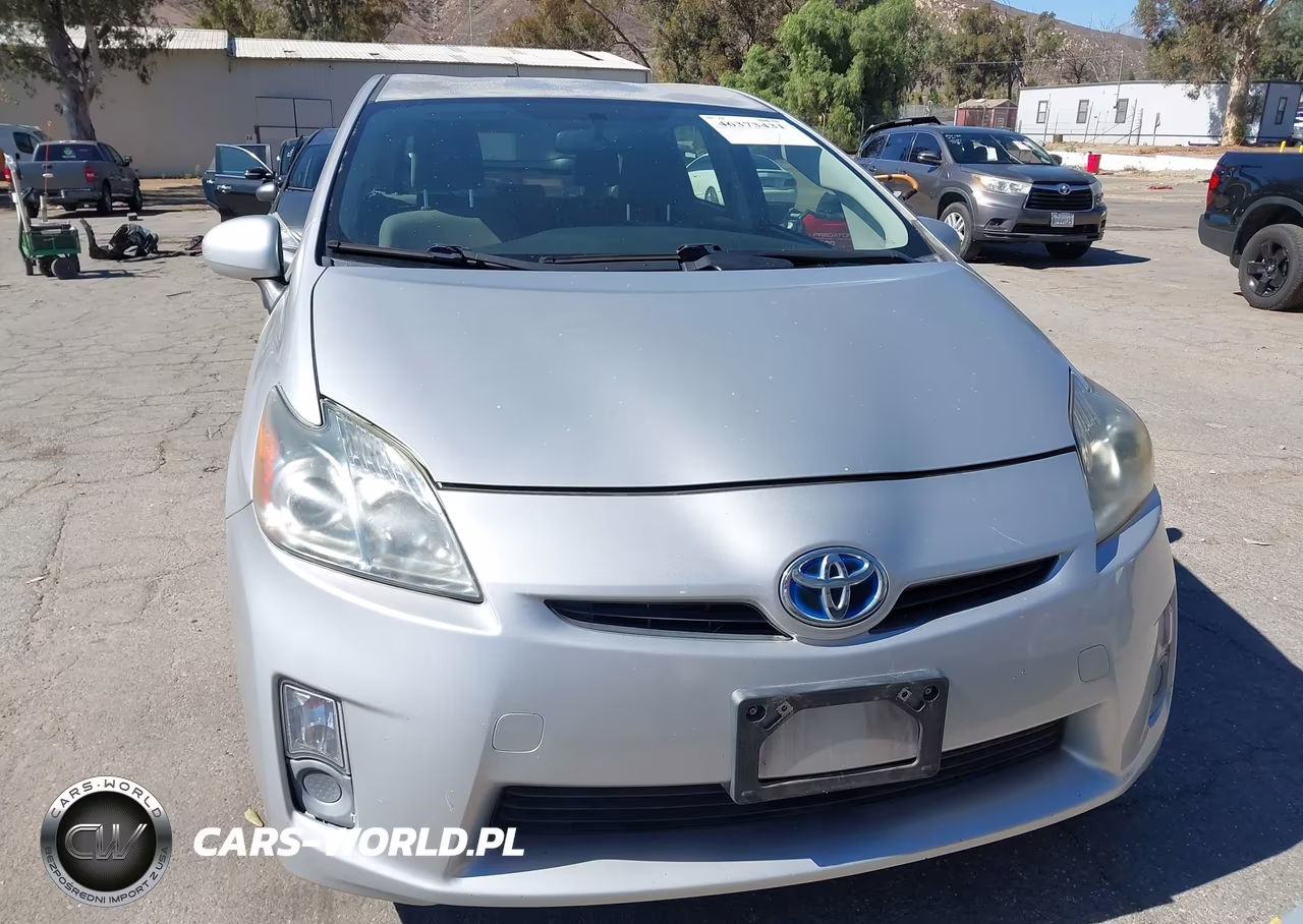 2011 Toyota Prius Two VIN:JTDKN3DUXB1384410 - 12