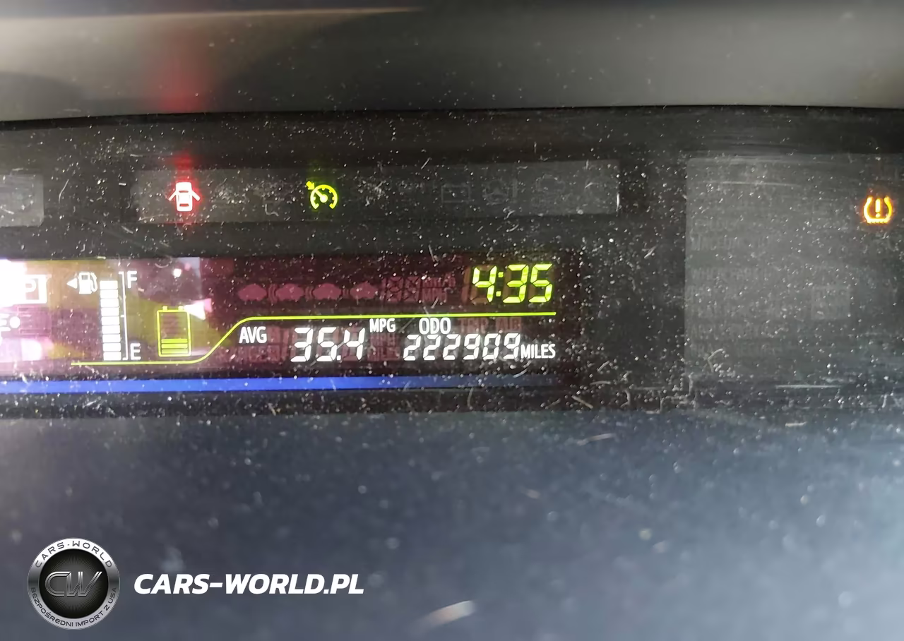 2012 Toyota Prius V Three VIN:JTDZN3EU2C3052125 - 15