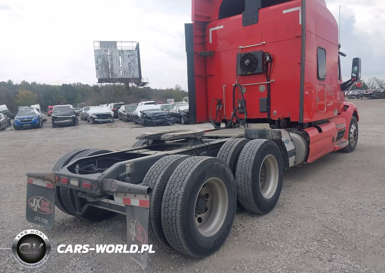 2017 Peterbilt 579 VIN:1XPBDP9XXHD434077 - 11