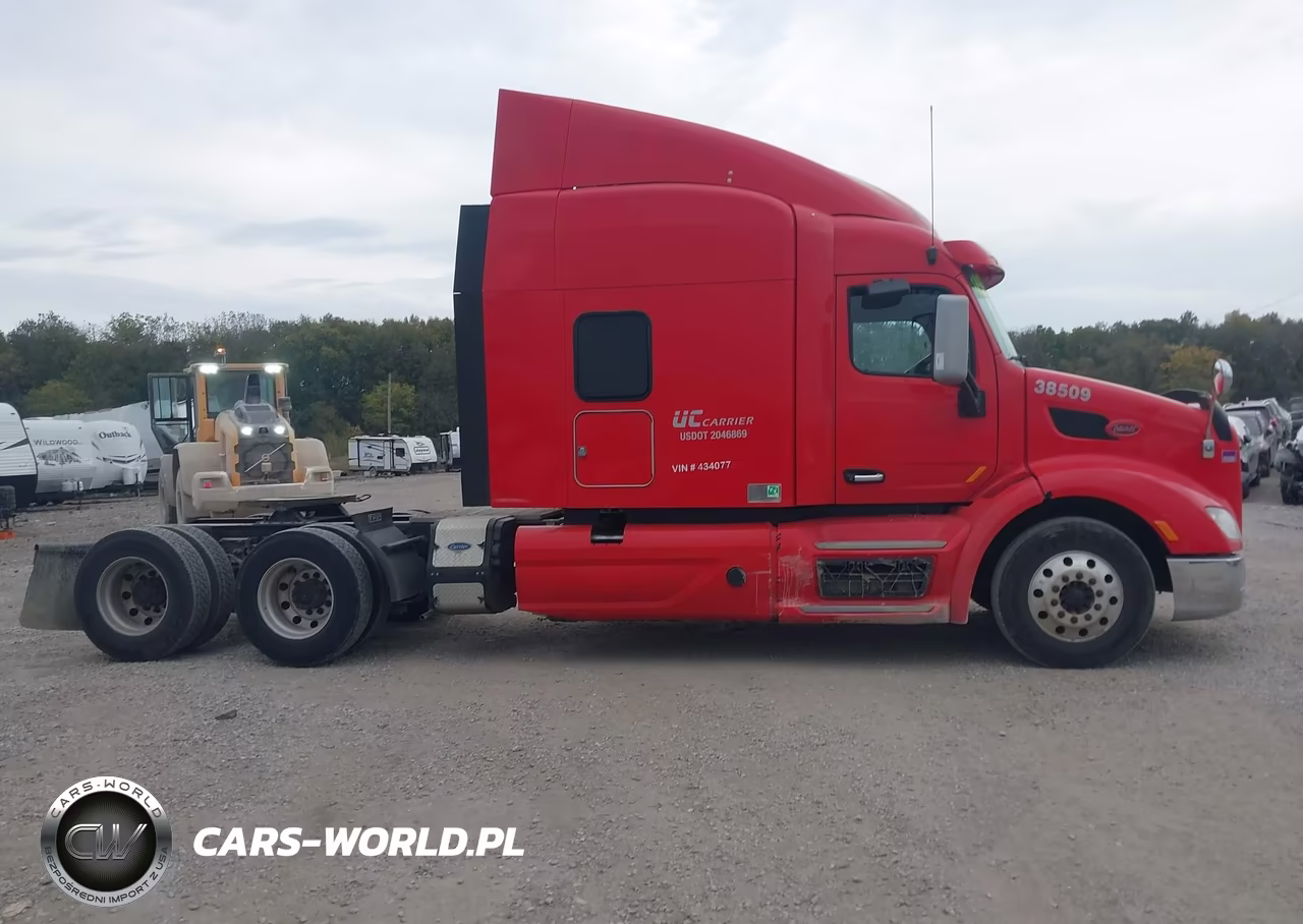 2017 Peterbilt 579 VIN:1XPBDP9XXHD434077 - 13