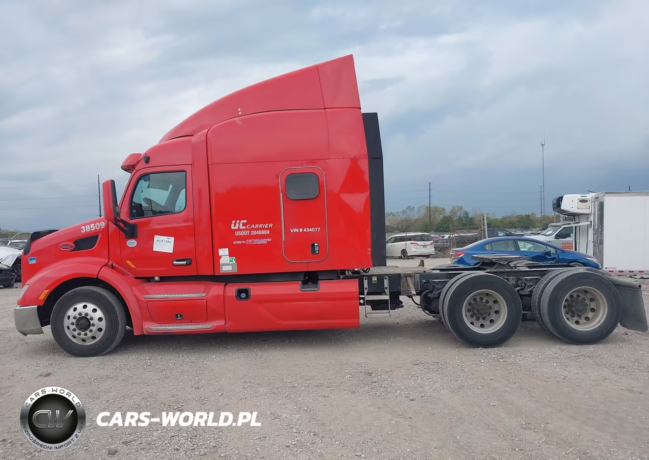 2017 Peterbilt 579 VIN:1XPBDP9XXHD434077 - 14