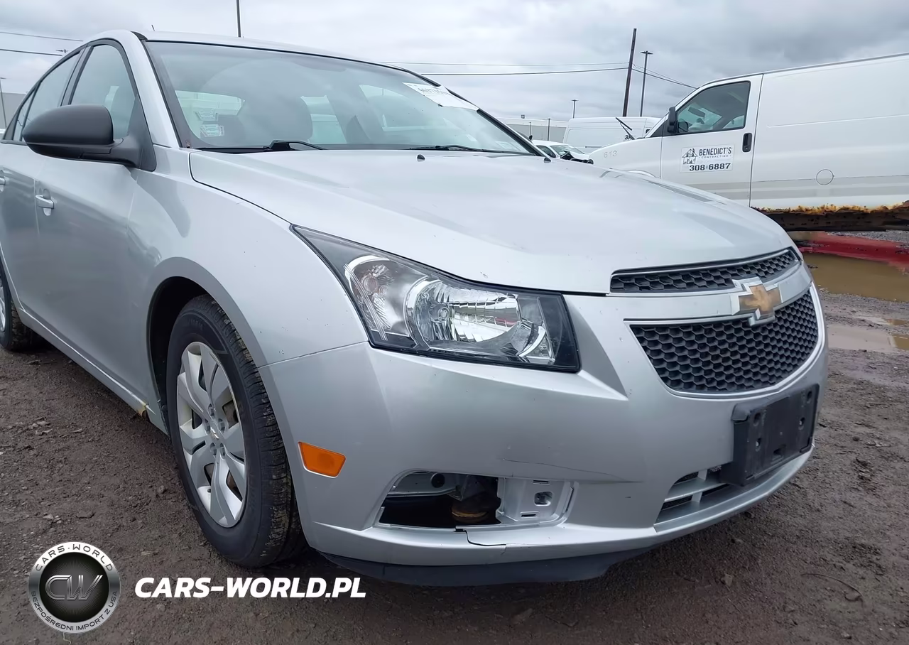 2014 Chevrolet Cruze Ls Auto VIN:1G1PA5SG8E7281748 - 6