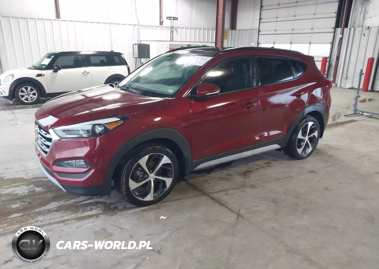 2018 Hyundai Tucson Value VIN:KM8J33A23JU792437 - 2