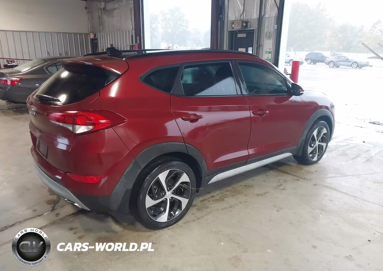2018 Hyundai Tucson Value VIN:KM8J33A23JU792437 - 4