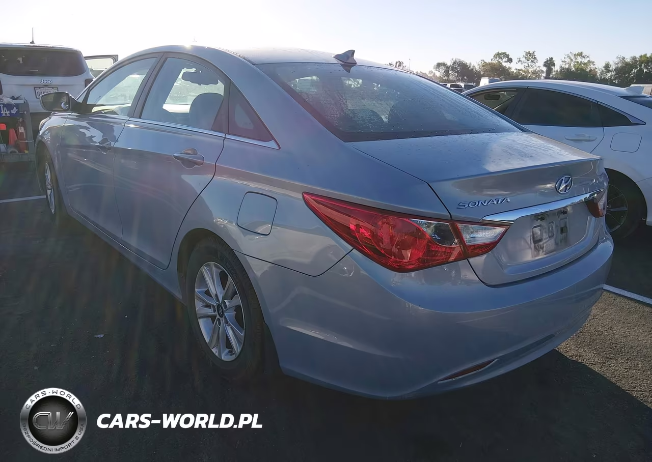 2012 Hyundai Sonata Gls VIN:5NPEB4AC8CH371611 - 3