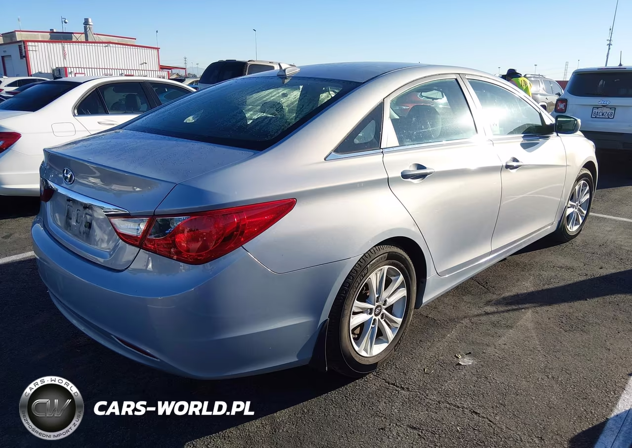 2012 Hyundai Sonata Gls VIN:5NPEB4AC8CH371611 - 4