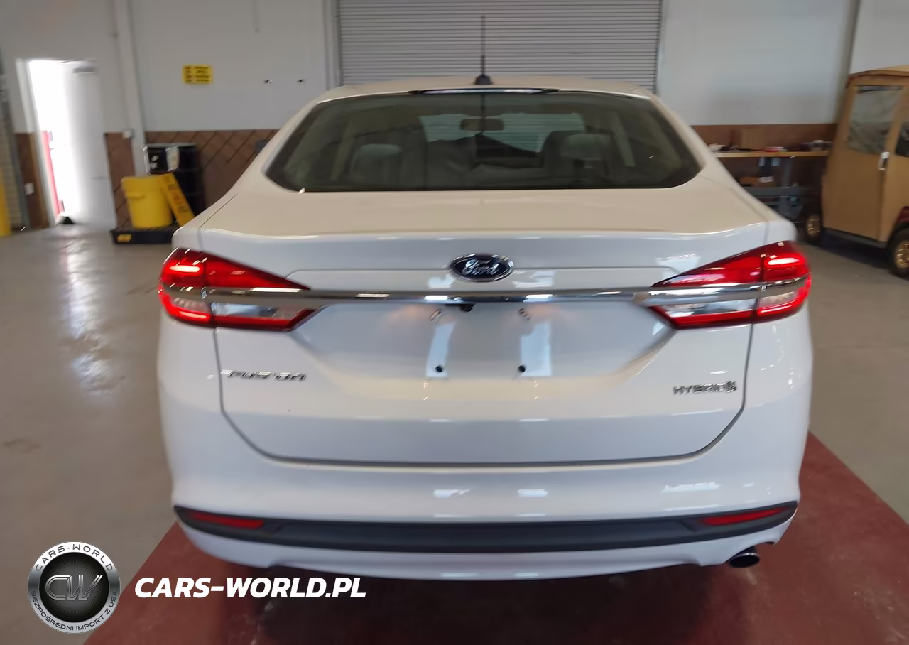 2018 Ford Fusion Hybrid S VIN:3FA6P0UUXJR279001 - 14