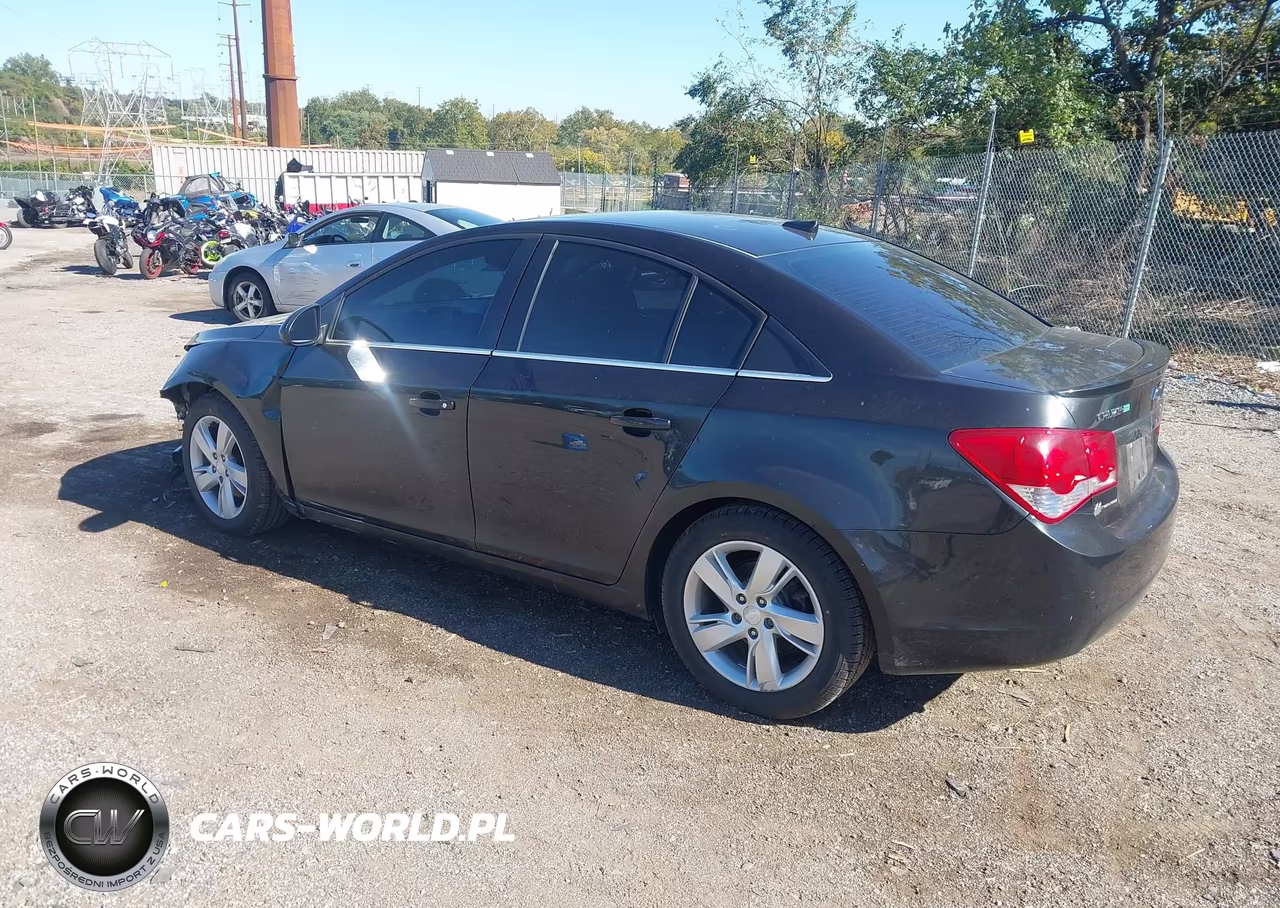 2014 Chevrolet Cruze Diesel VIN:1G1P75SZ2E7285911 - 3