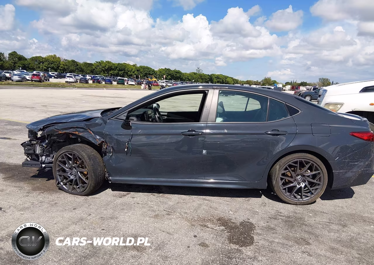 2025 Toyota Camry Se VIN:4T1DAACKXSU549309 - 15