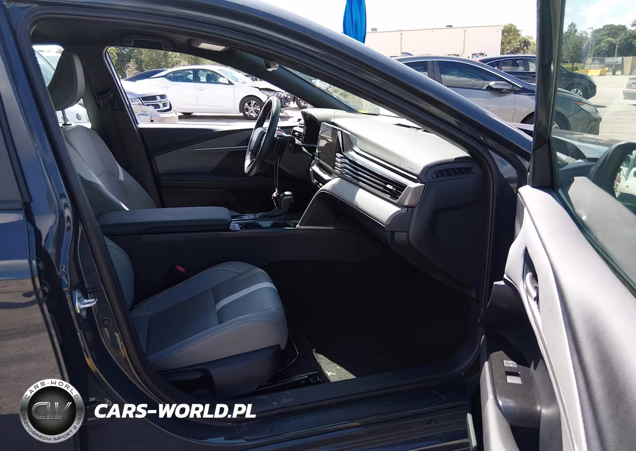 2025 Toyota Camry Se VIN:4T1DAACKXSU549309 - 5