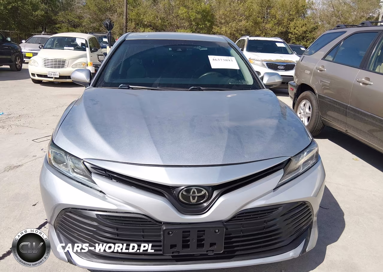 2018 Toyota Camry Le VIN:4T1B11HK0JU074283 - 11