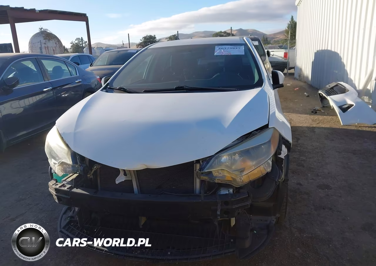 2015 Toyota Corolla S Plus VIN:5YFBURHE6FP323596 - 13
