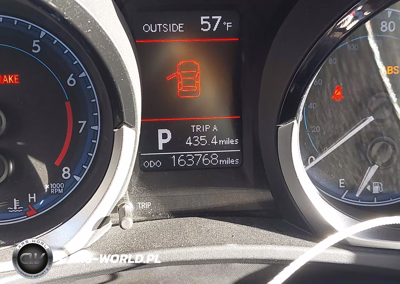 2015 Toyota Corolla S Plus VIN:5YFBURHE6FP323596 - 16