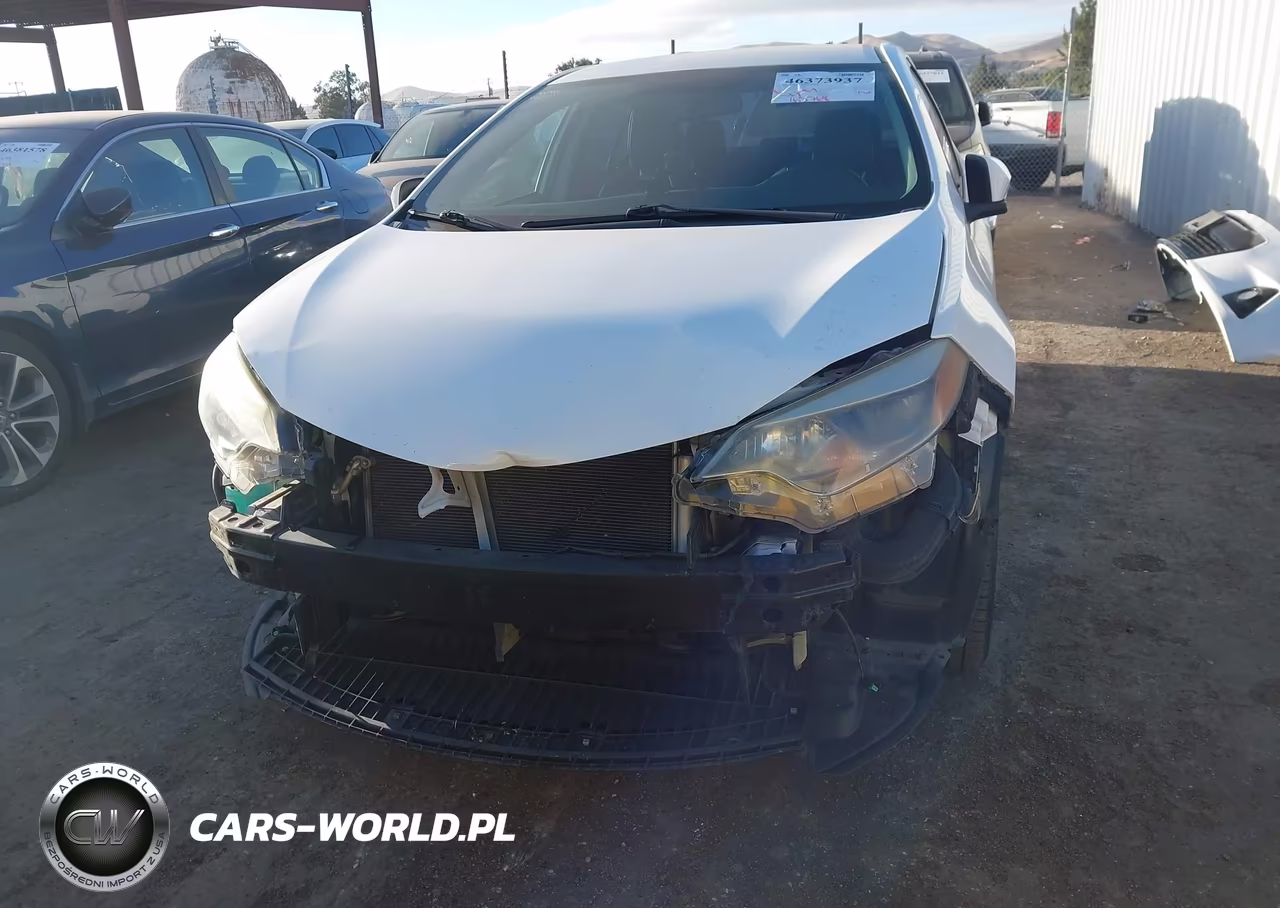 2015 Toyota Corolla S Plus VIN:5YFBURHE6FP323596 - 6