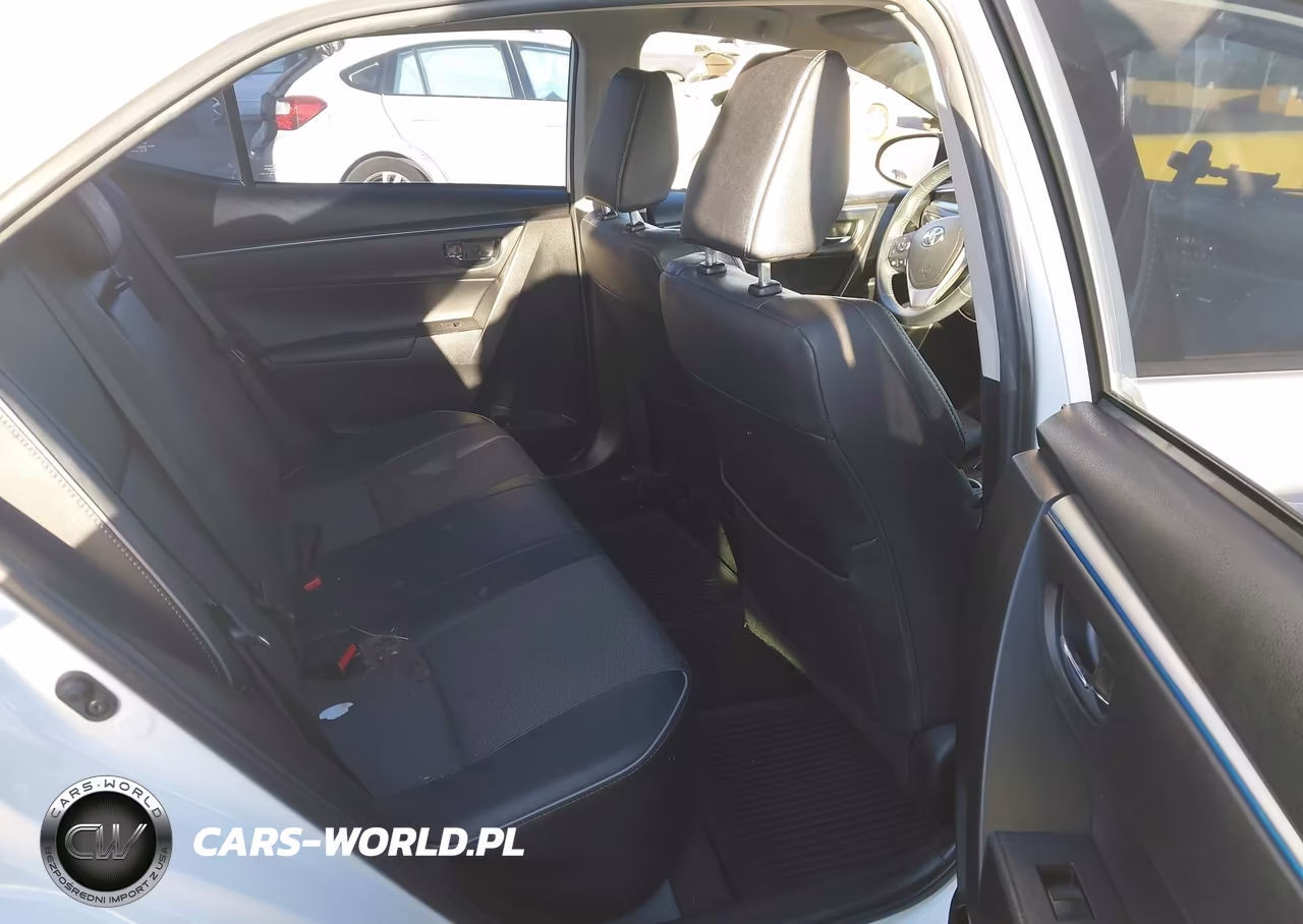 2015 Toyota Corolla S Plus VIN:5YFBURHE6FP323596 - 8