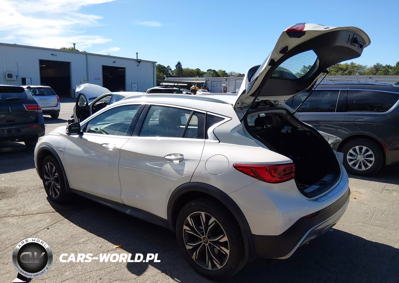 2018 Infiniti Qx30 Essential VIN:SJKCH5CR2JA004699 - 3