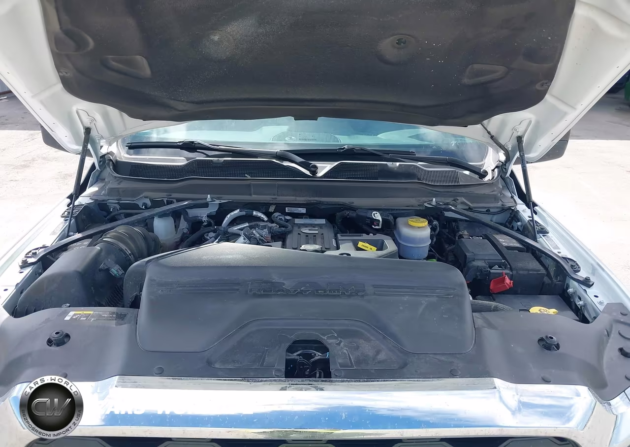 2026 Ram 2500 VIN:3C6UR5DLXTG261121 - 10