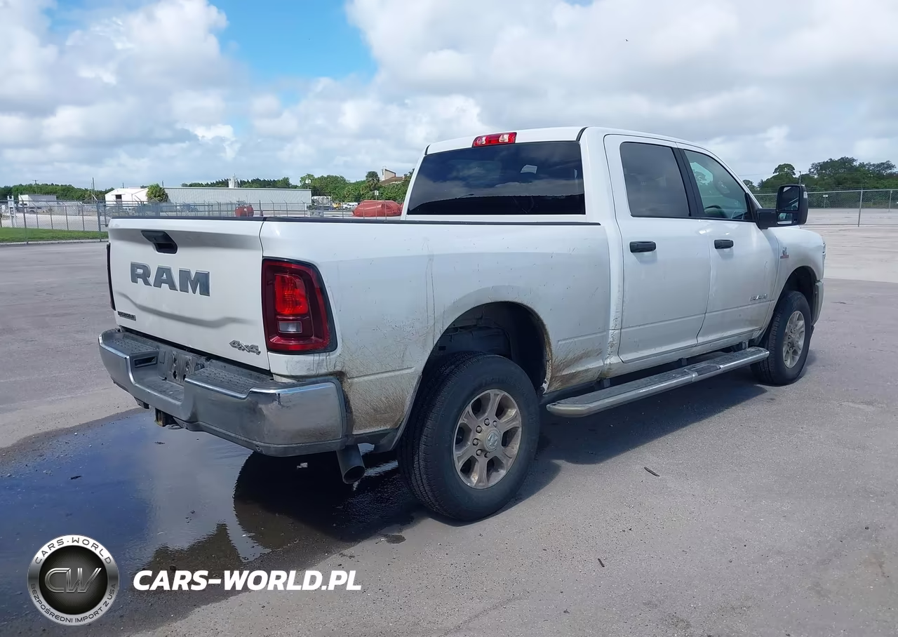 2026 Ram 2500 VIN:3C6UR5DLXTG261121 - 4